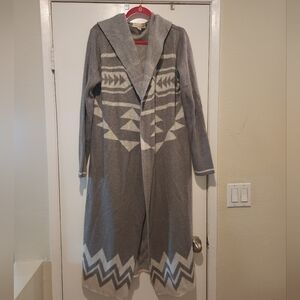 Gray Patterned Women's Sweater With Hood